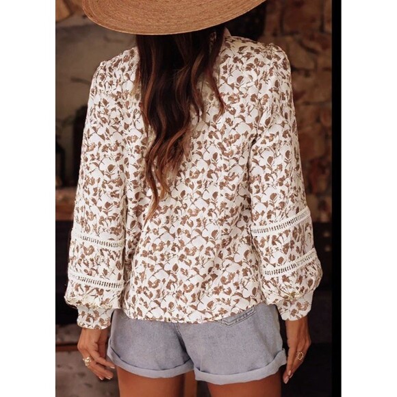 Floral Button Front Size Large Women’s Long Sleeve Blouse Whipstitch Accents - Picture 3 of 7